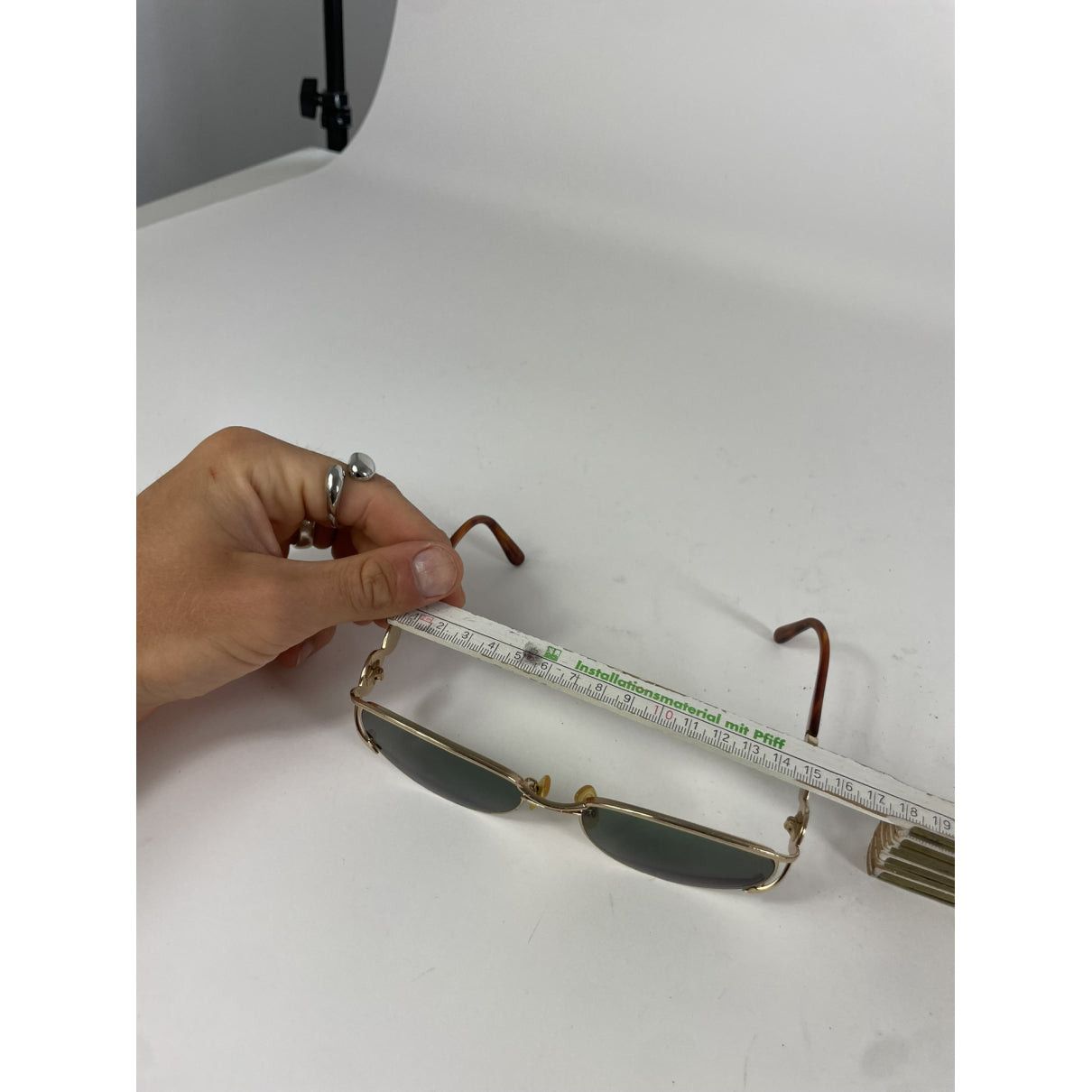 Fendi Gold Metal Sunglasses Size ONE SIZE - 5 Thumbnail