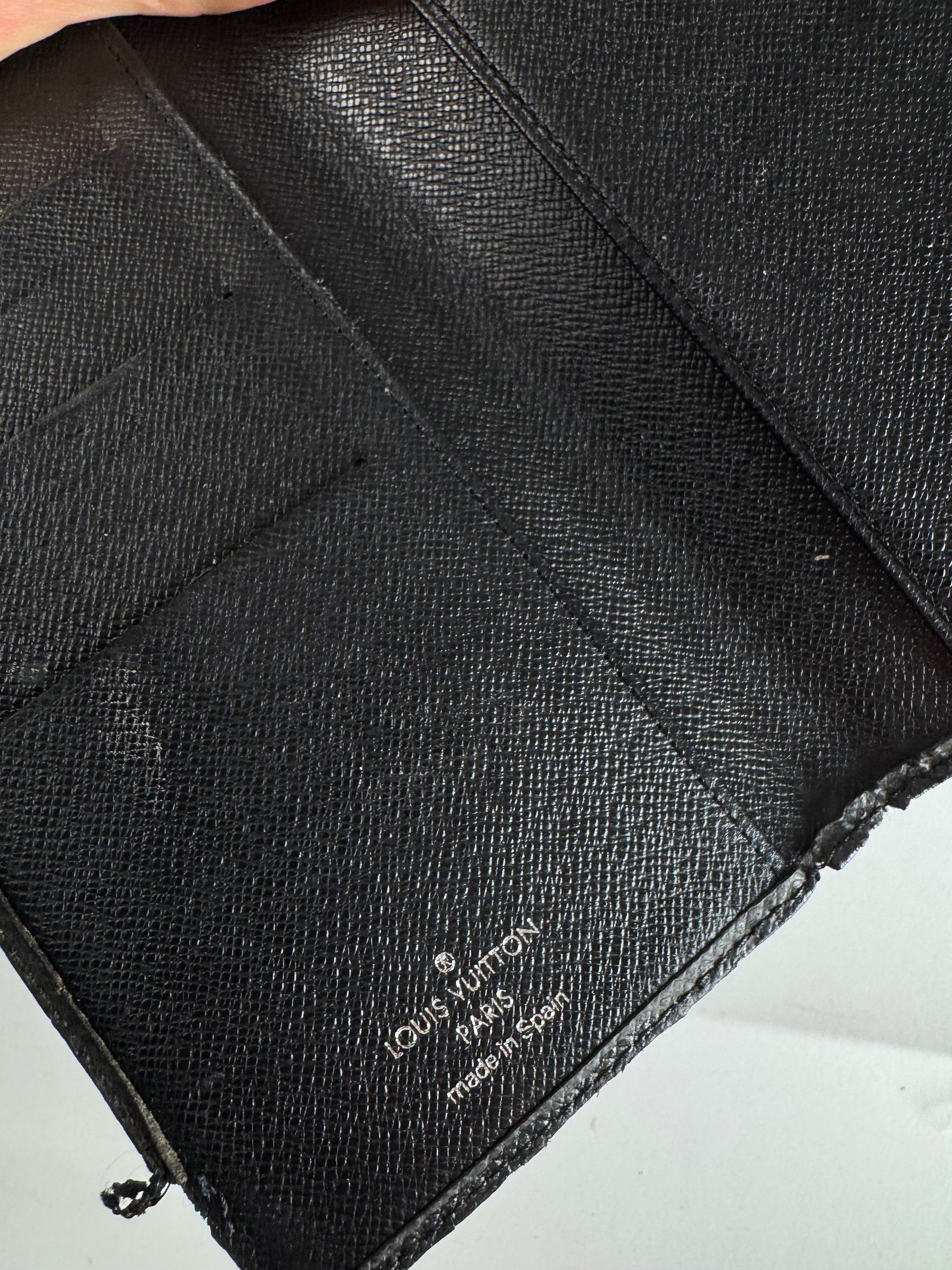 Louis Vuitton Vintage Taiga Leather Card Holder / ID Holder Black Size ONE SIZE - 5 Thumbnail