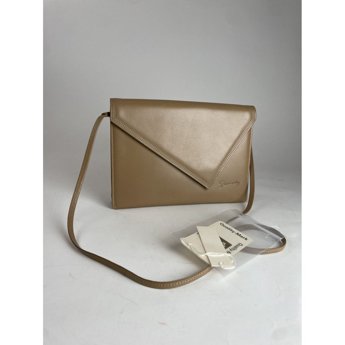 Givenchy Bow Cut Beige Leather Handbag Size ONE SIZE - 3 Thumbnail