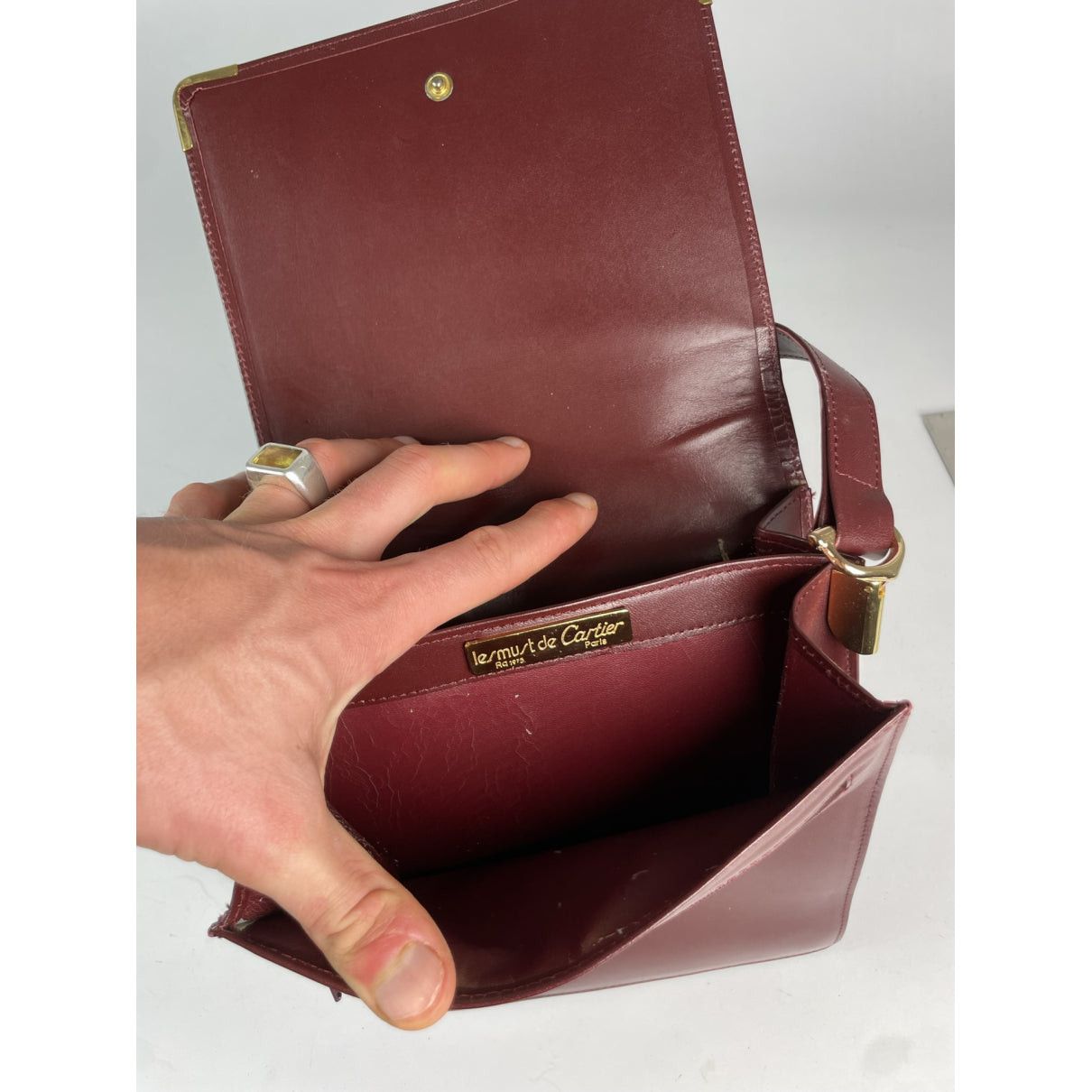 Cartier Trinity Burgundy Leather Handbag Size ONE SIZE - 5 Thumbnail
