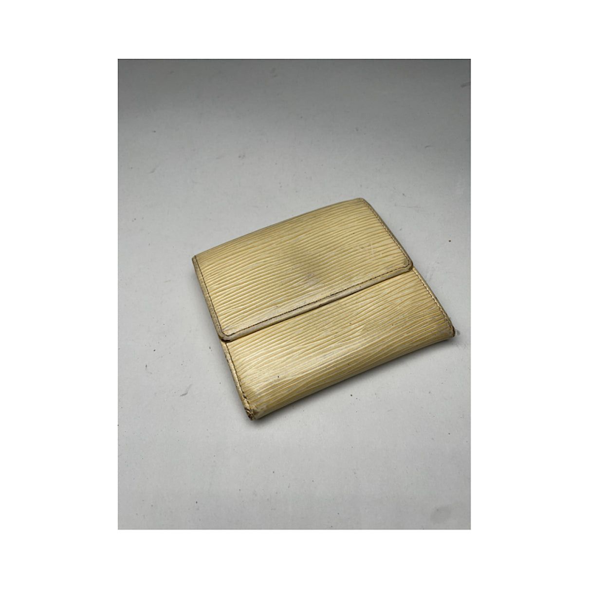 Louis Vuitton Twist Ecru Leather Wallet Size ONE SIZE - 3 Thumbnail
