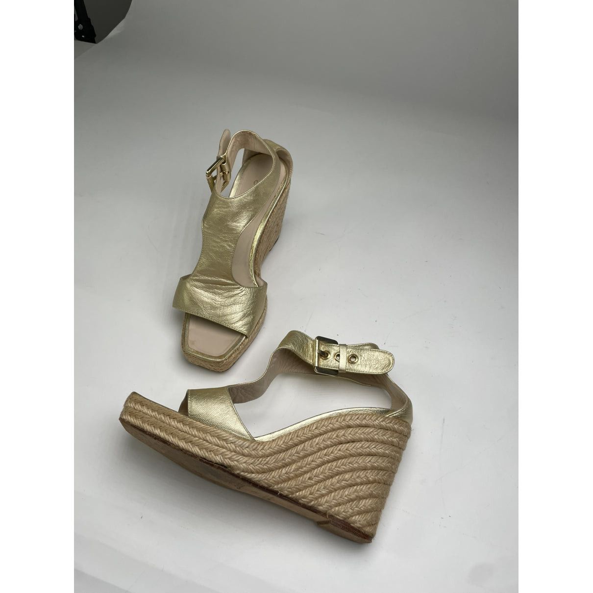 Loewe Gold Leather Heel Size US 7 / IT 37 - 5 Thumbnail