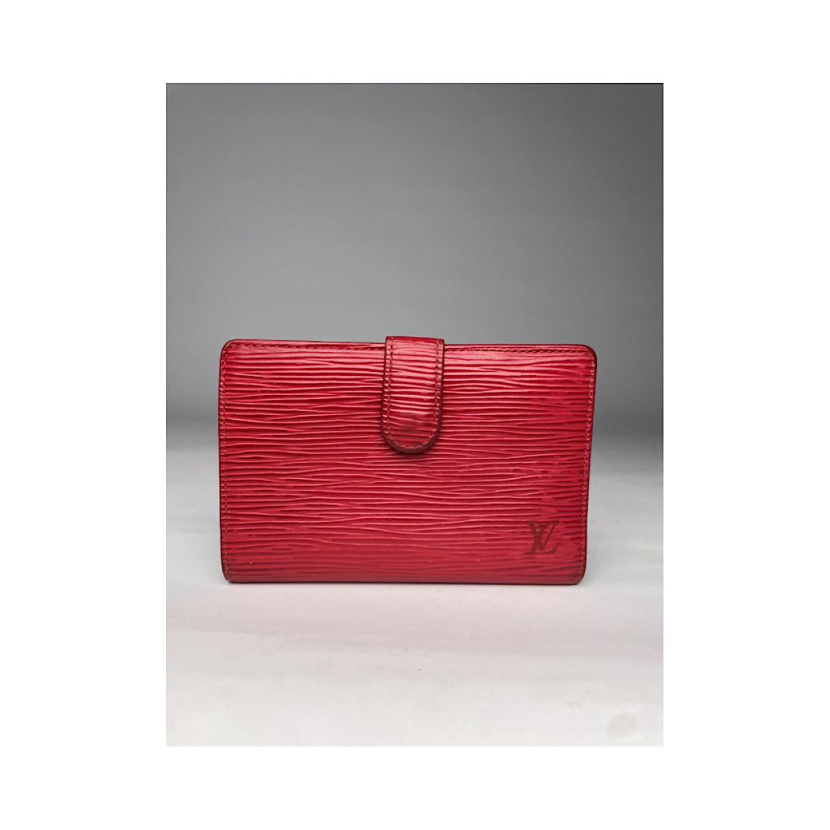 Louis Vuitton Capucines Red Leather Wallet Size ONE SIZE - 2 Thumbnail