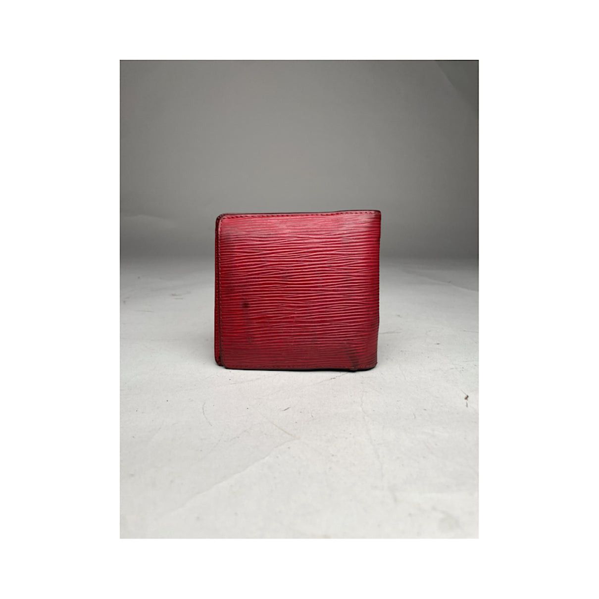 Louis Vuitton Red Leather Purse Size ONE SIZE - 2 Thumbnail