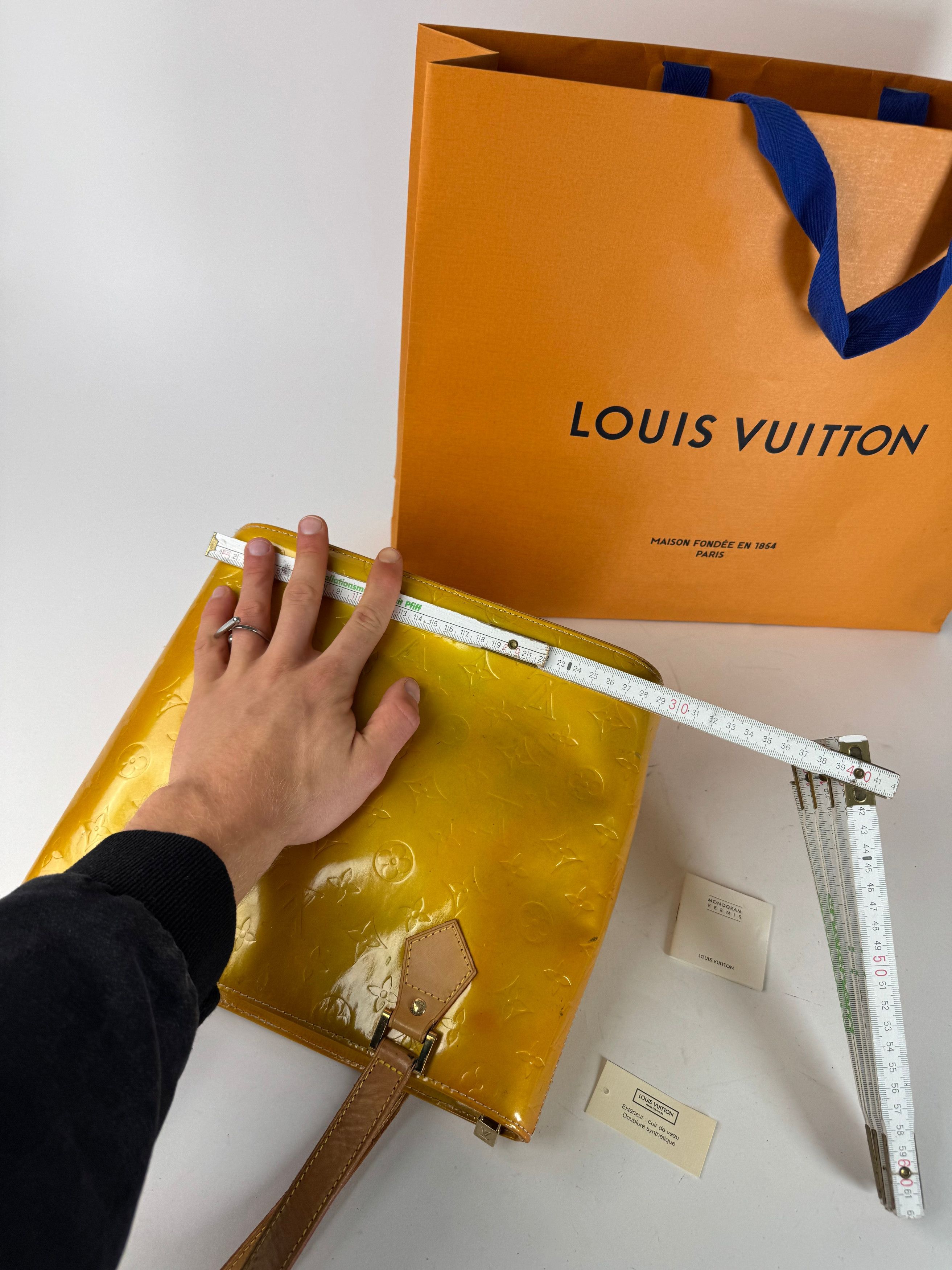Louis Vuitton Vintage Vernis Leather Bag Yellow Size ONE SIZE - 9 Thumbnail