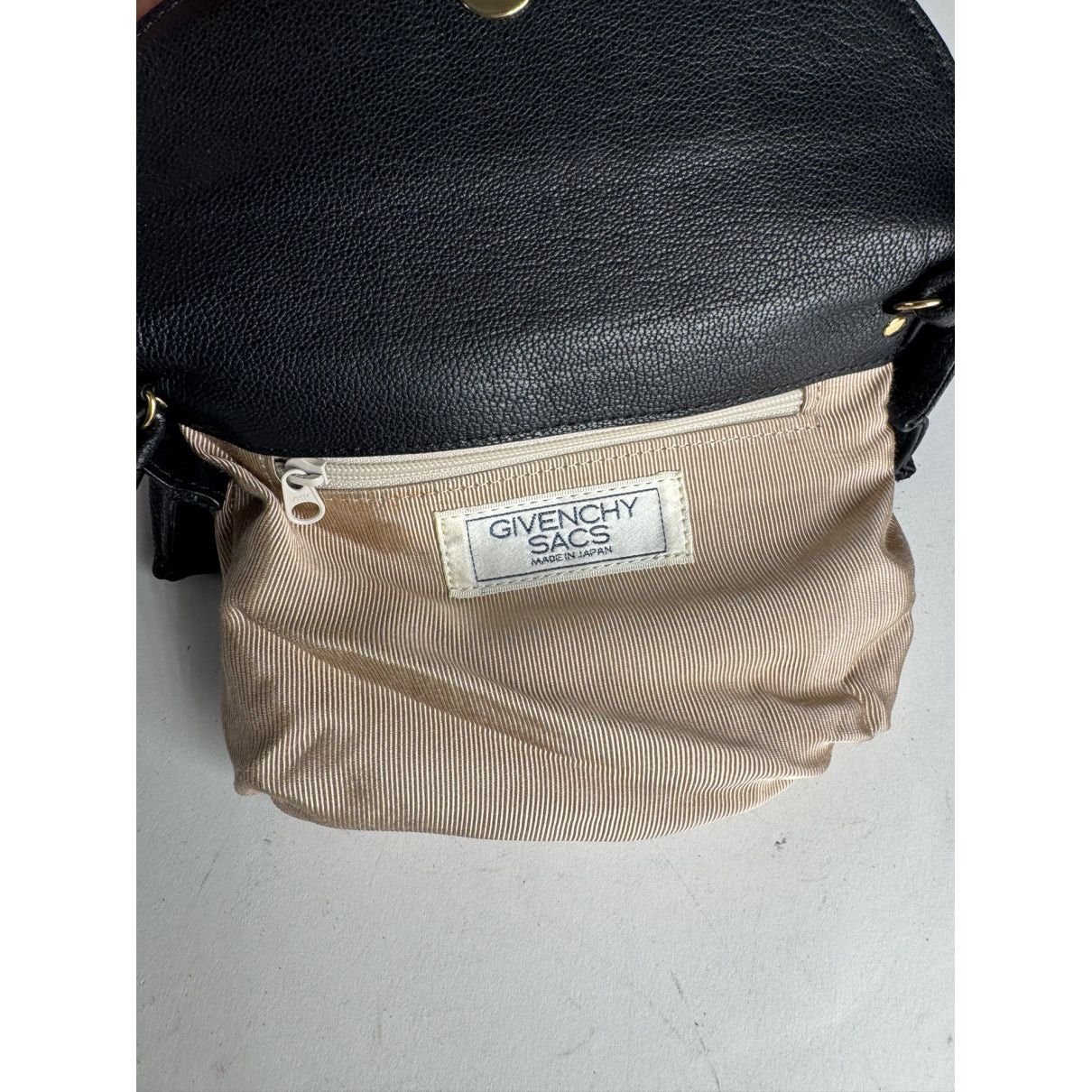 Givenchy 4G Black Leather Handbag Size ONE SIZE - 4 Thumbnail