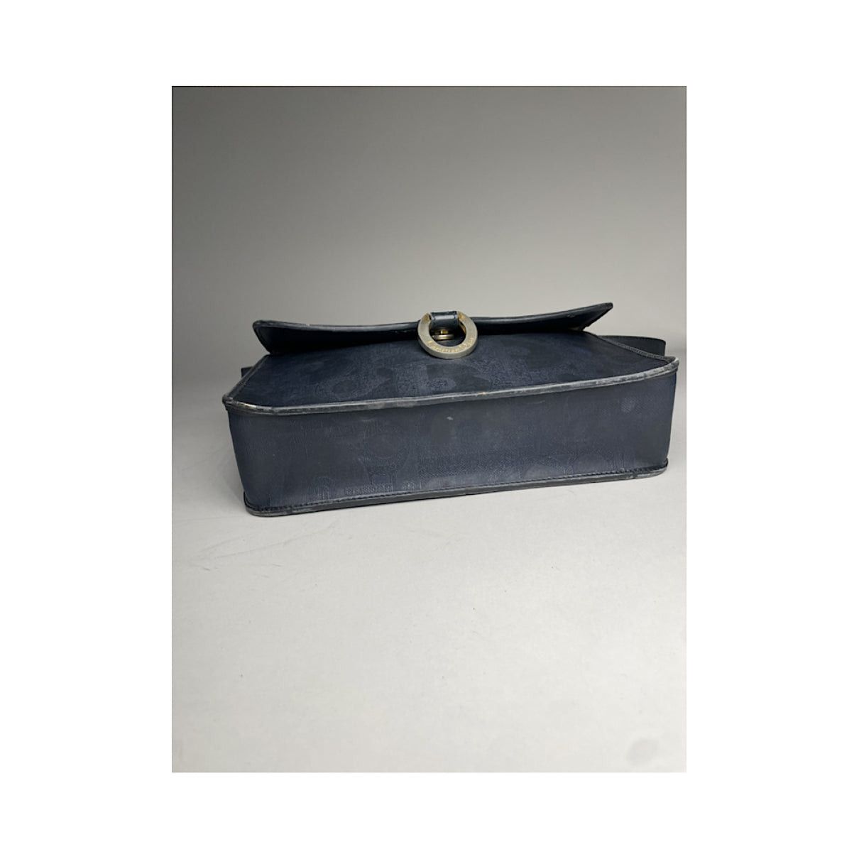 Dior 30 Montaigne Chain Navy Leather Handbag Size ONE SIZE - 4 Thumbnail