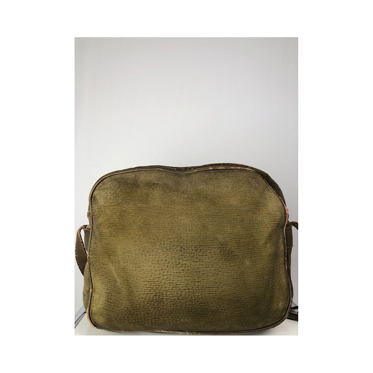 Fendi Baguette Green Leather Handbag Size ONE SIZE - 2 Thumbnail