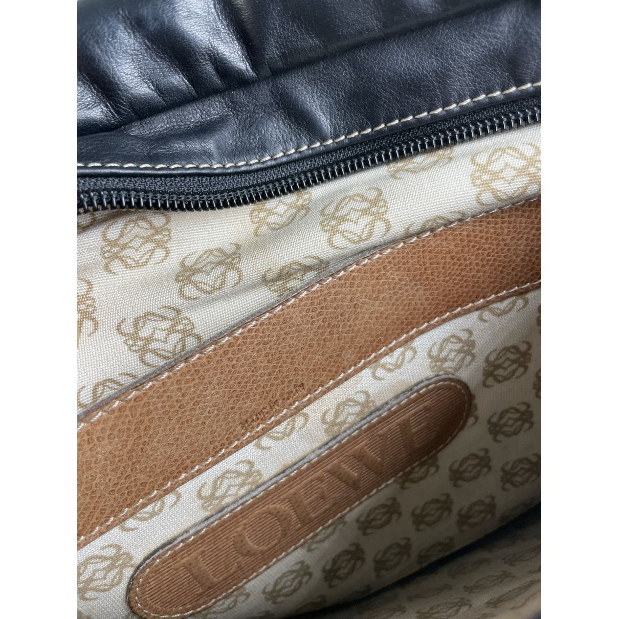 Loewe Amazona Black Leather Handbag Size ONE SIZE - 4 Thumbnail