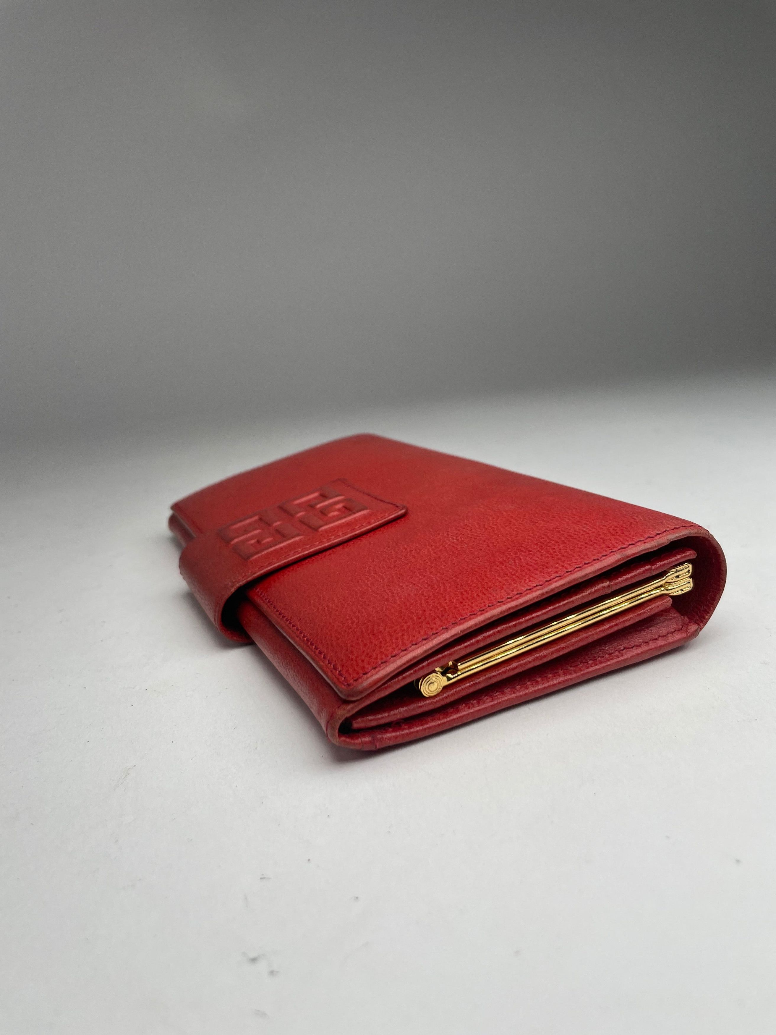 Givenchy Vintage GV3 Leather Wallet Red Size ONE SIZE - 8 Thumbnail