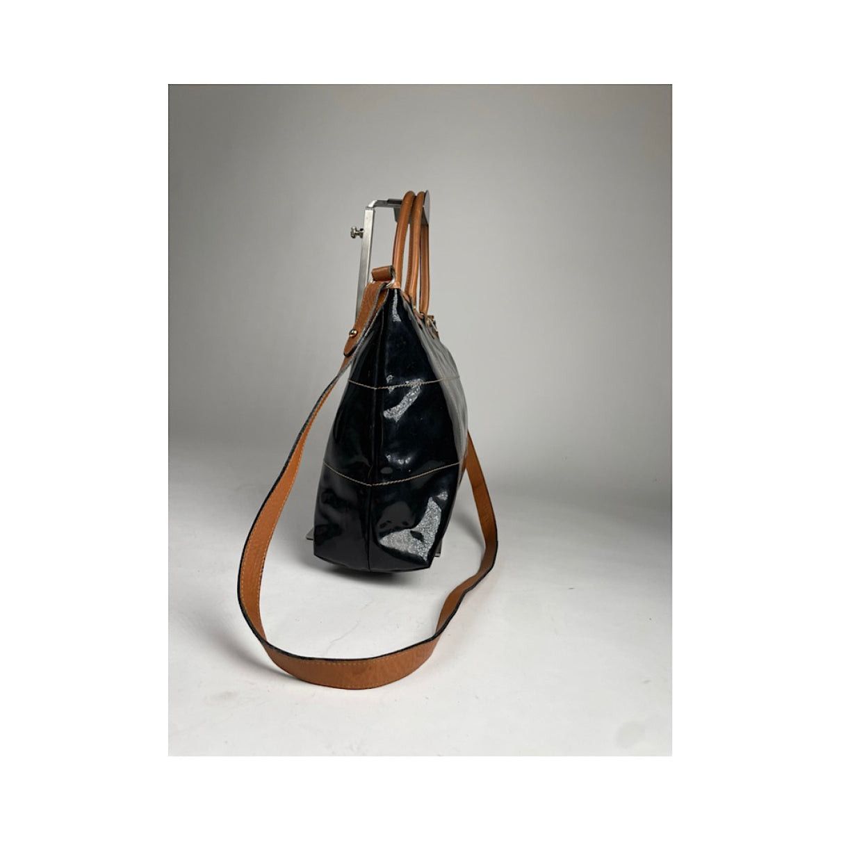 Salvatore Ferragamo Wanda Black Patent Leather Handbag Size ONE SIZE - 4 Thumbnail