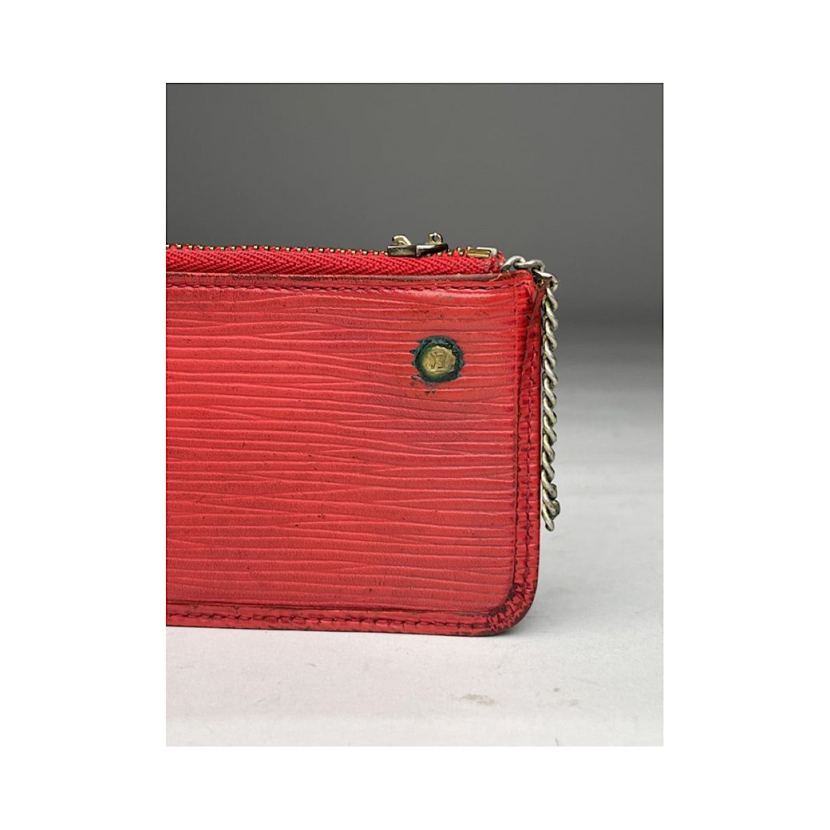 Louis Vuitton Red Leather Purse Size ONE SIZE - 4 Thumbnail