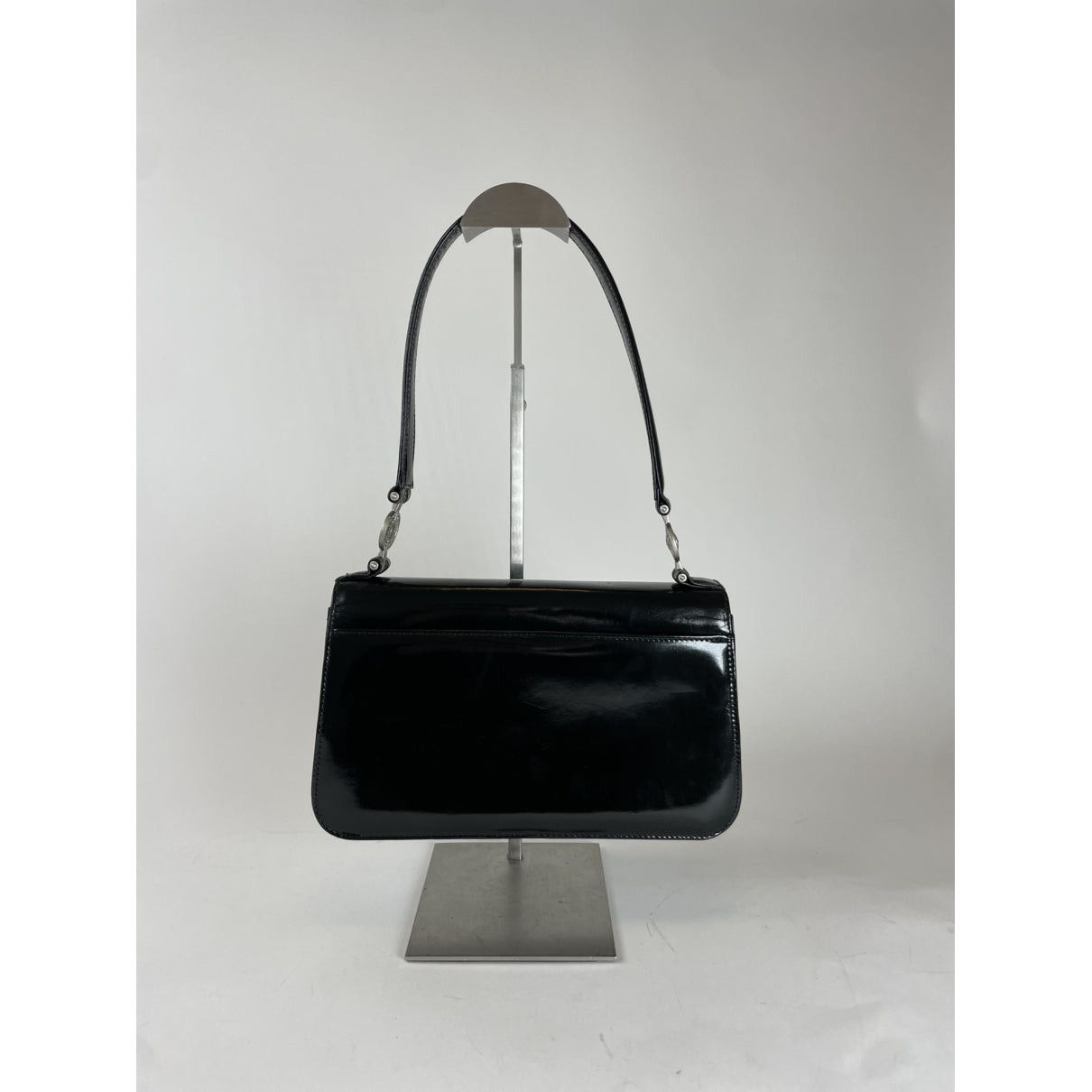 Versace Black Patent Leather Handbag Size ONE SIZE - 3 Thumbnail