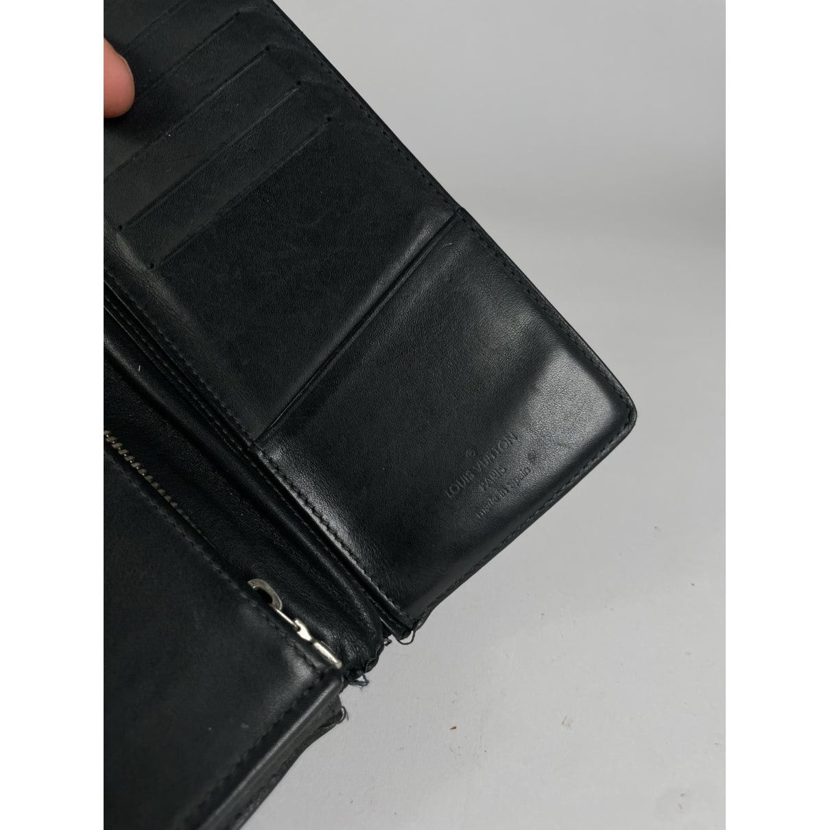Louis Vuitton Passport cover Black Leather Purse Size ONE SIZE - 5 Thumbnail