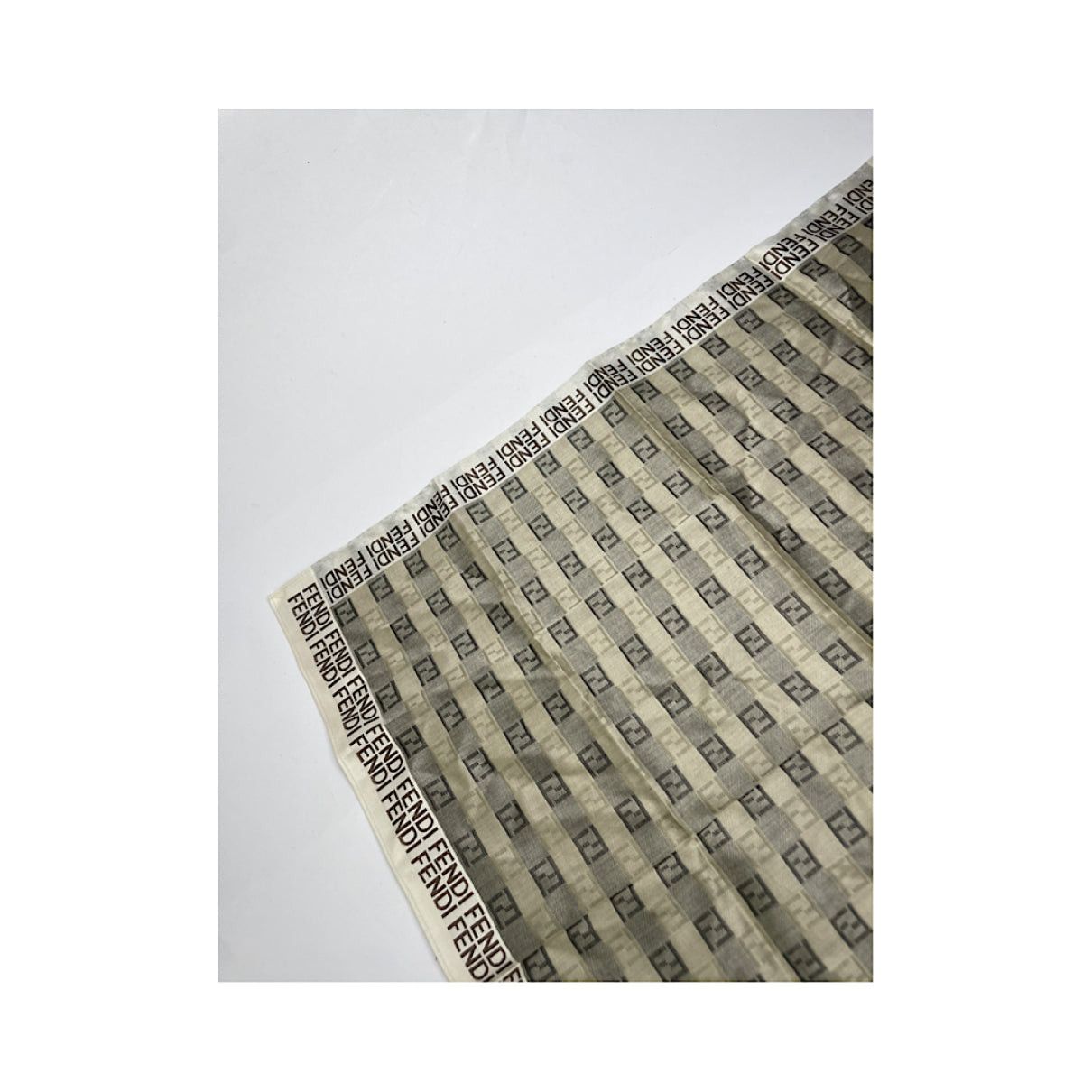 Fendi Green Silk Scarf Size ONE SIZE - 4 Thumbnail