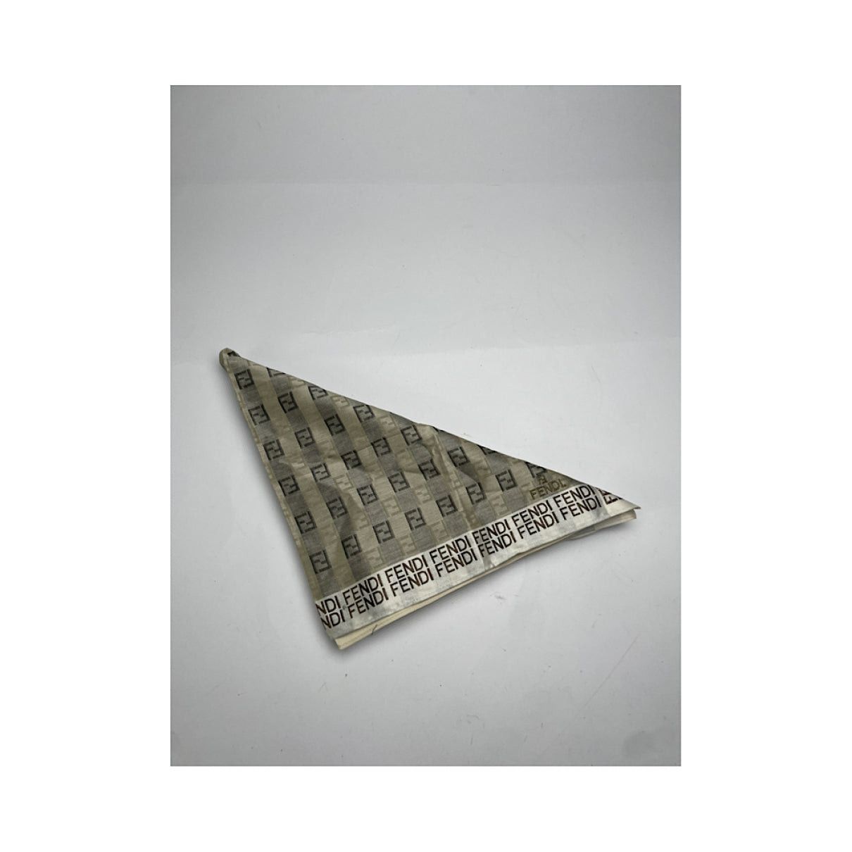 Fendi Green Silk Scarf Size ONE SIZE - 5 Thumbnail