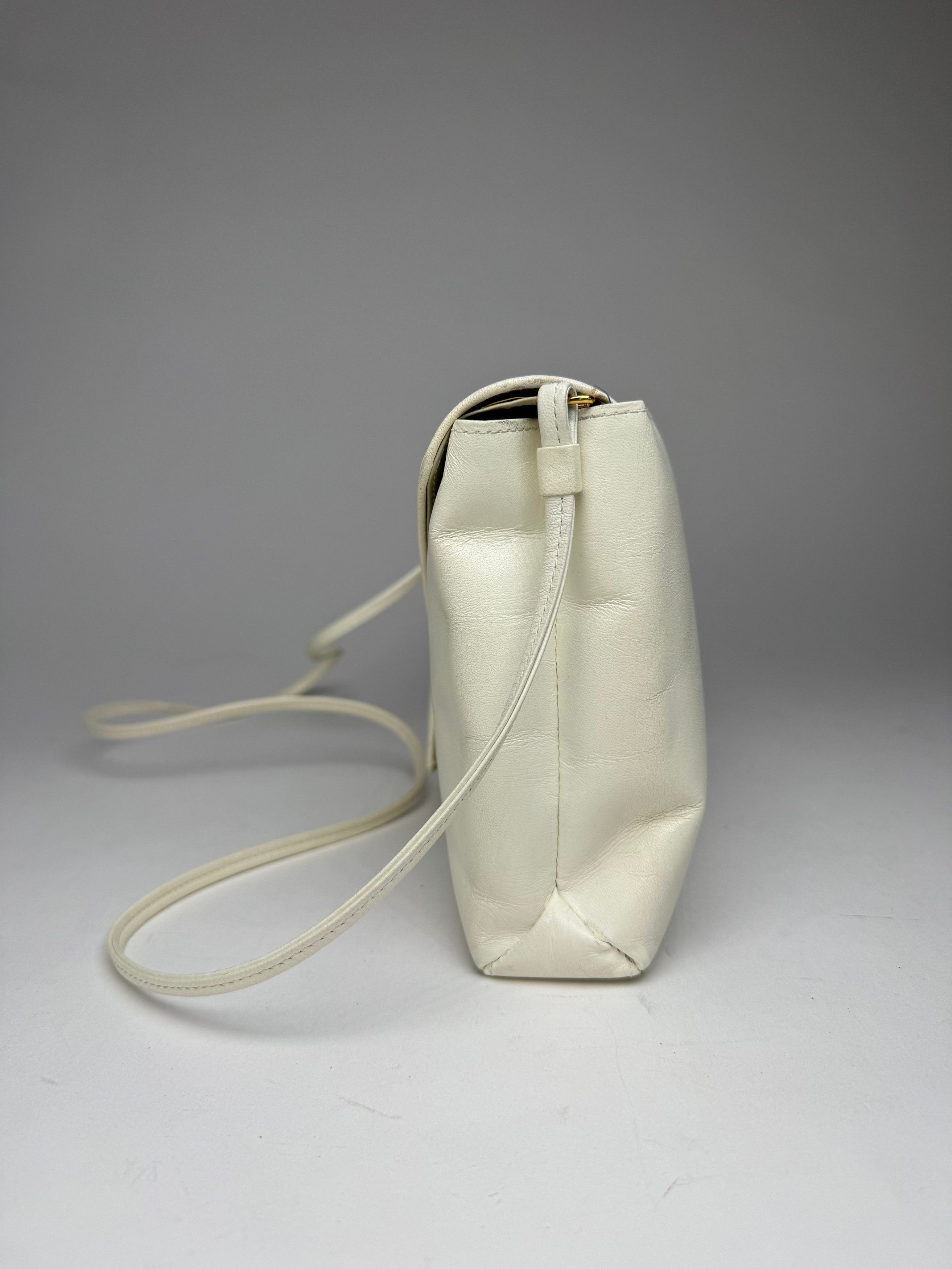 Givenchy Vintage 4G leather Bag White Size ONE SIZE - 6 Thumbnail