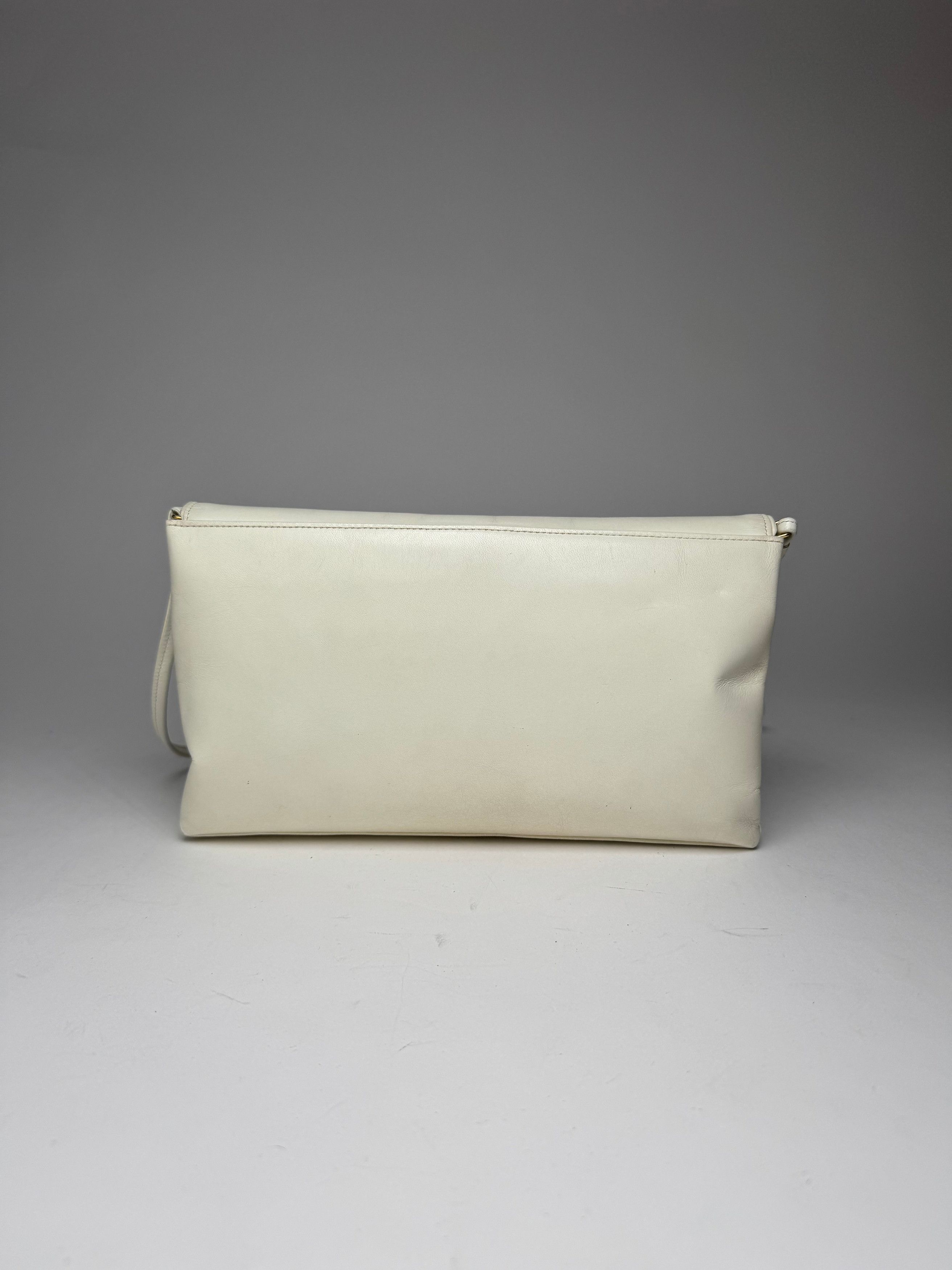 Givenchy Vintage 4G leather Bag White Size ONE SIZE - 8 Thumbnail