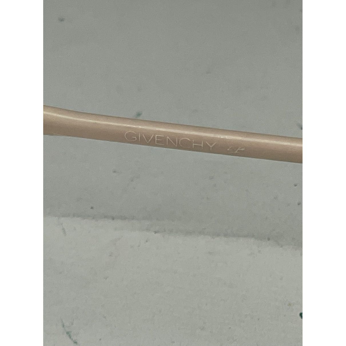Givenchy Pink Plastic Sunglasses Size ONE SIZE - 3 Thumbnail