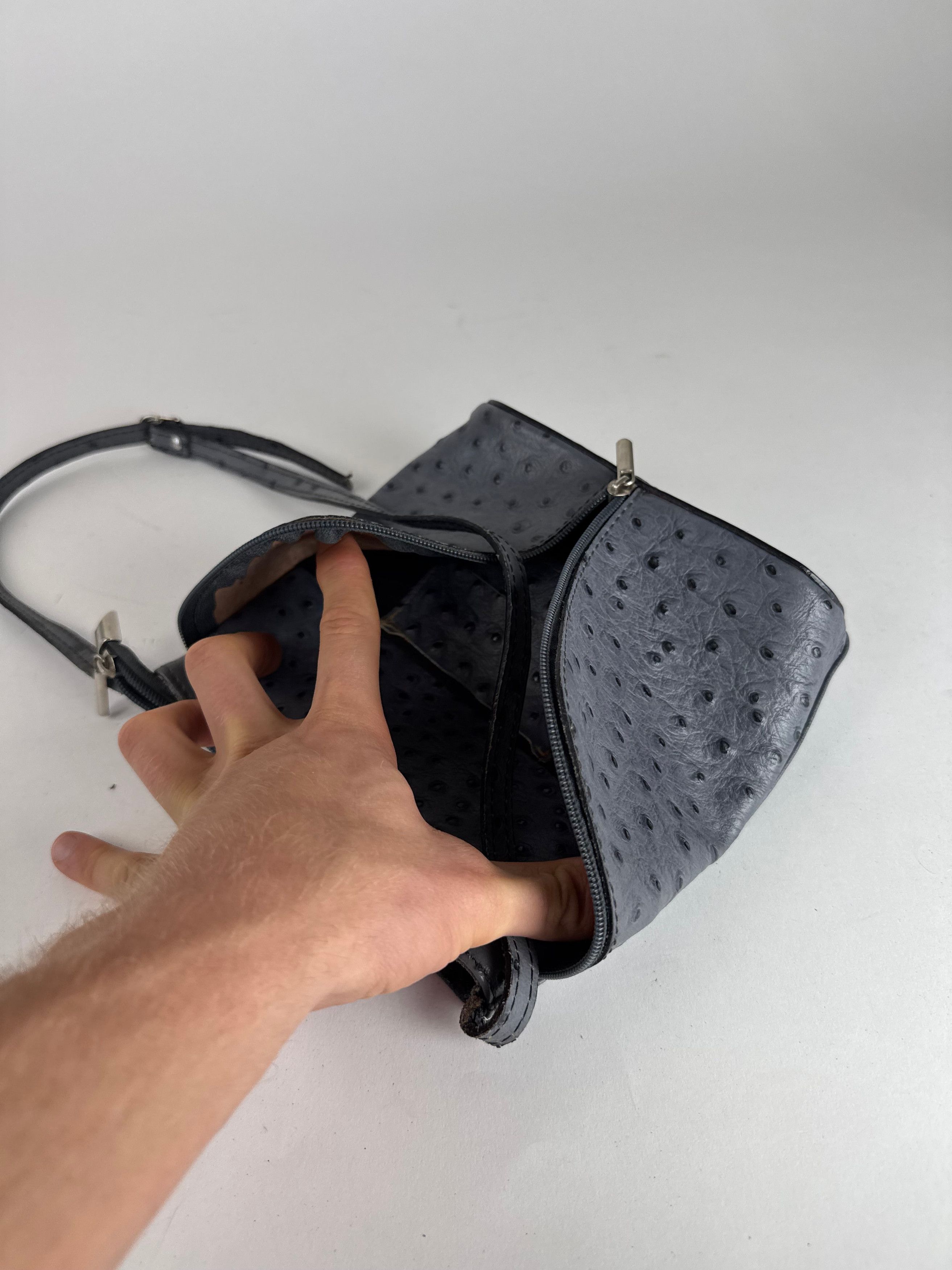 Genuine Leather Vintage Ostrich Leather shoulder Bag Grey Size ONE SIZE - 5 Thumbnail