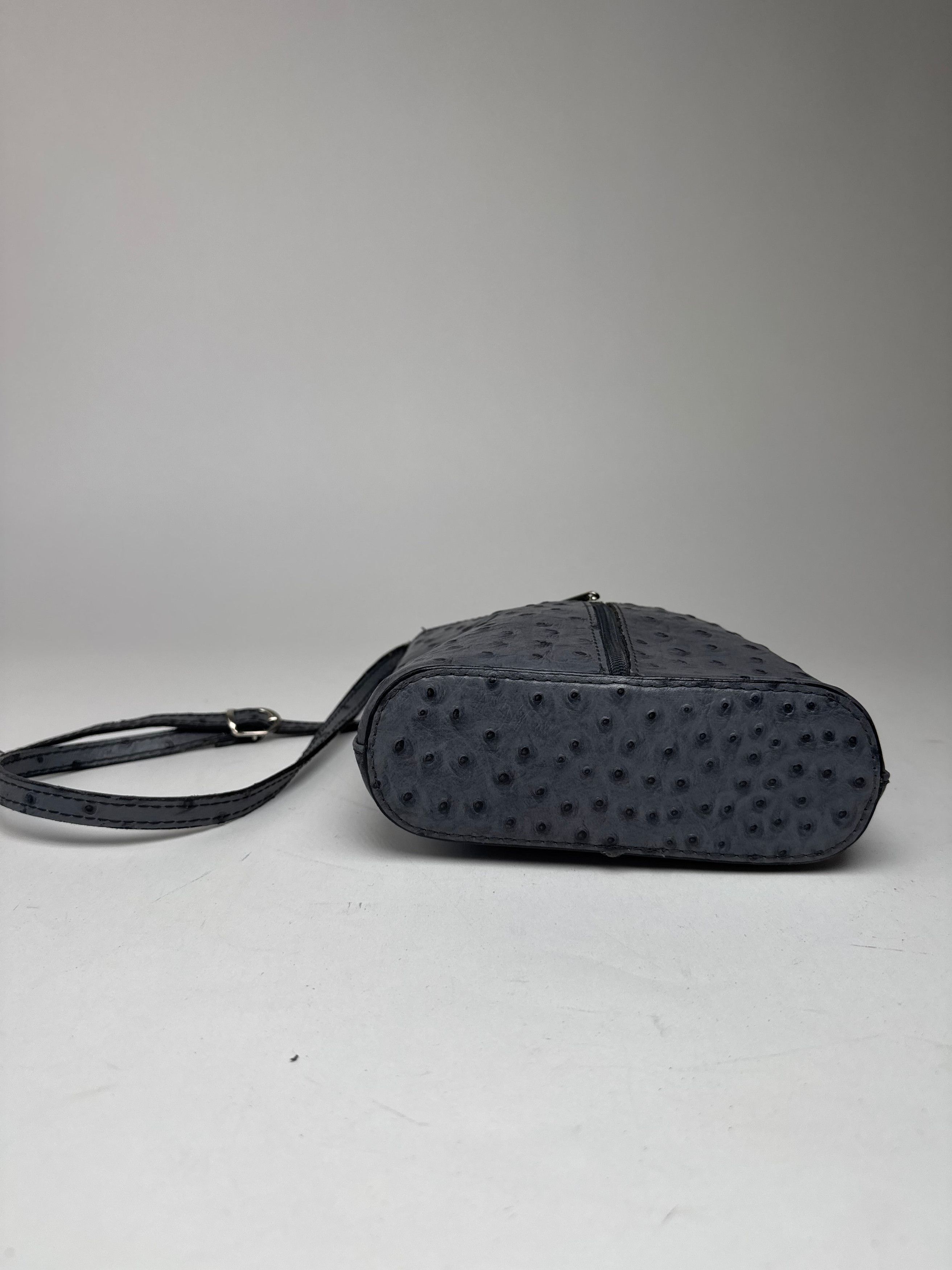 Genuine Leather Vintage Ostrich Leather shoulder Bag Grey Size ONE SIZE - 9 Thumbnail