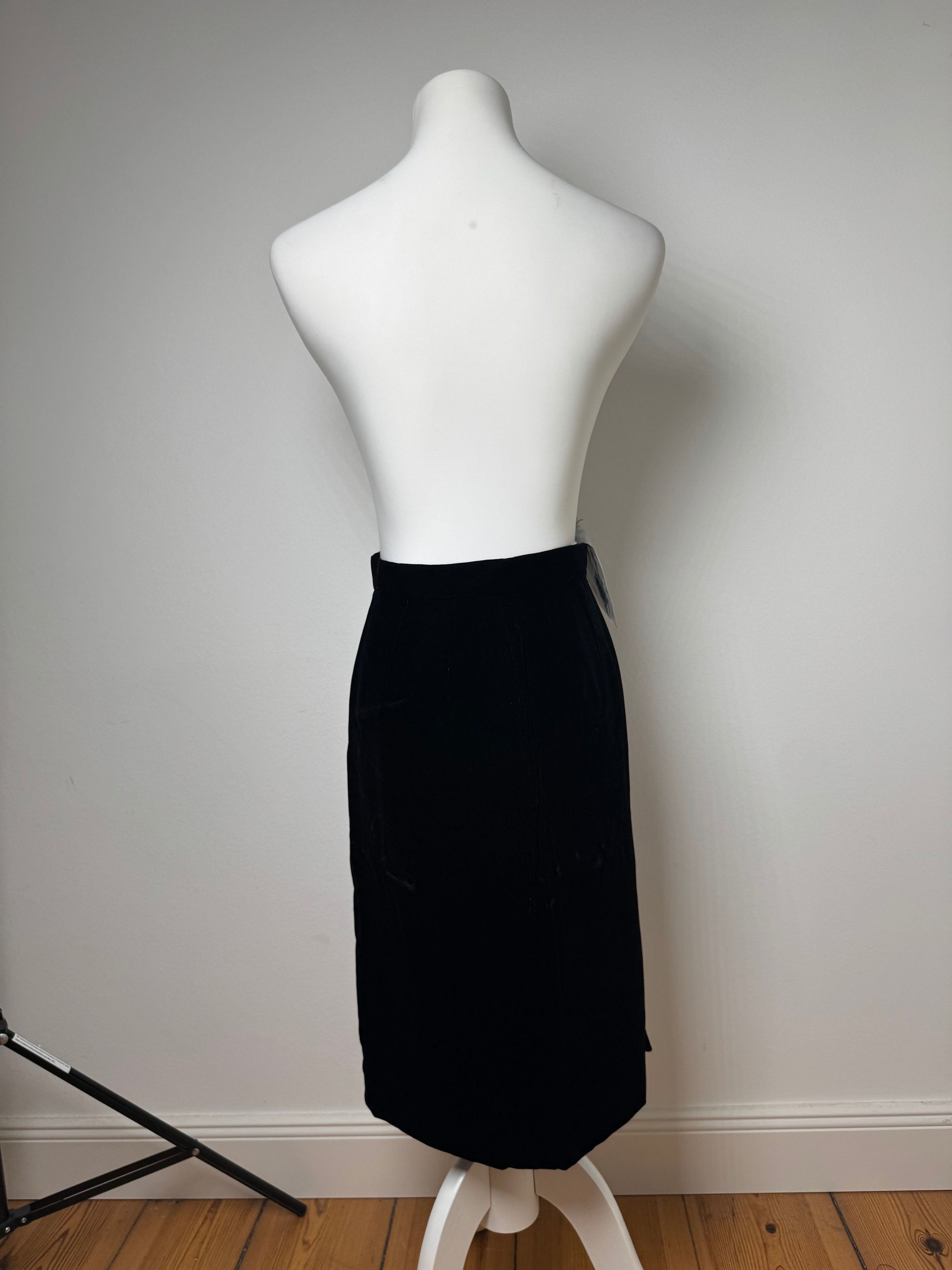 Dior Vintage velour Skirt black M Size 30" / US 8 / IT 44 - 5 Thumbnail