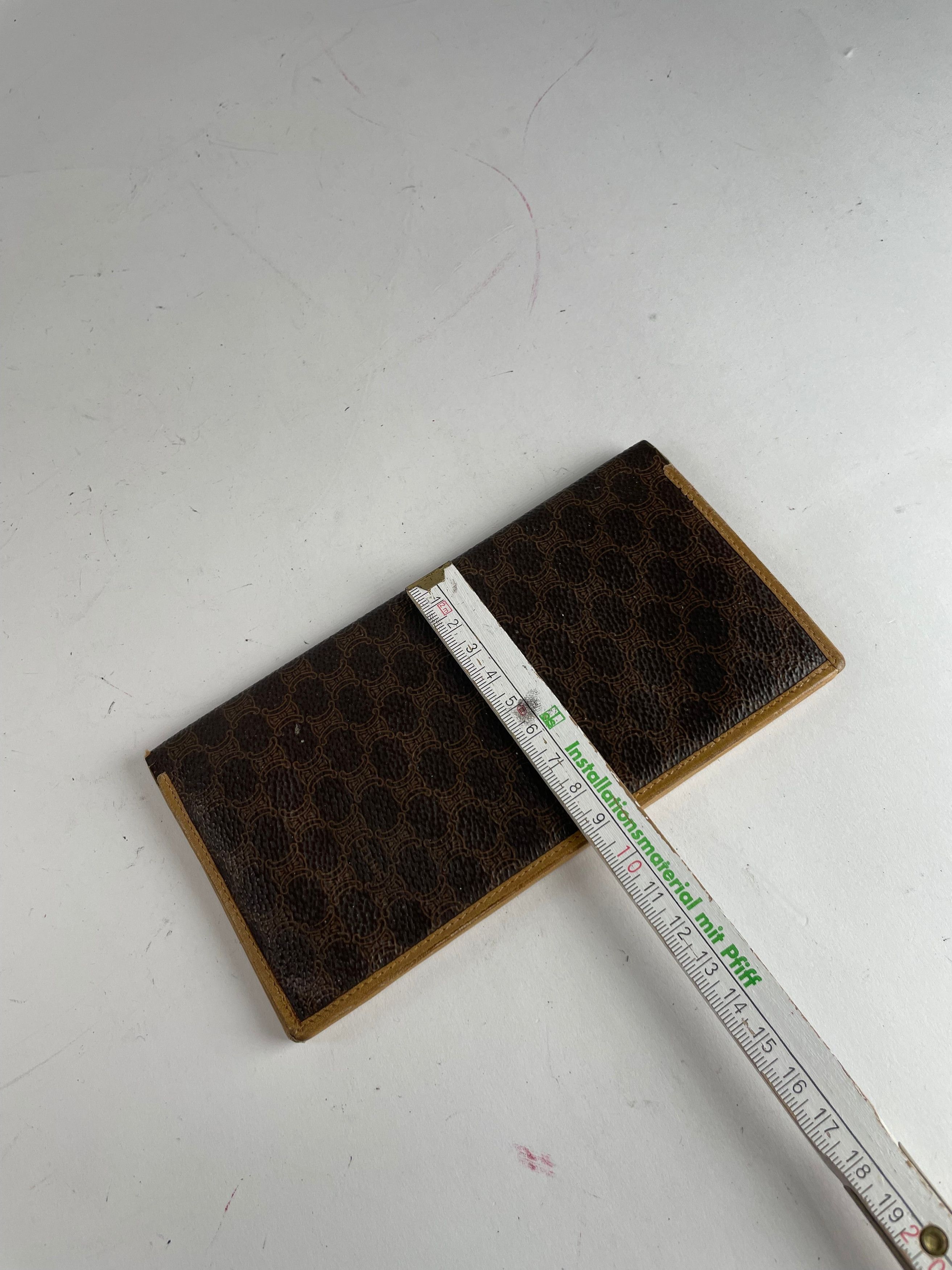 Celine Vintage Paris Leather Monogram ID holder Size ONE SIZE - 10 Thumbnail