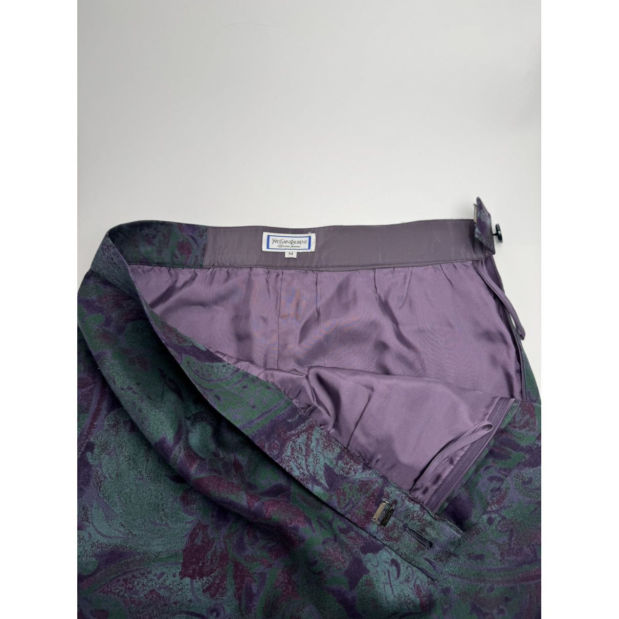 Yves Saint Laurent Green Silk Skirt Size 30" / US 8 / IT 44 - 2 Thumbnail