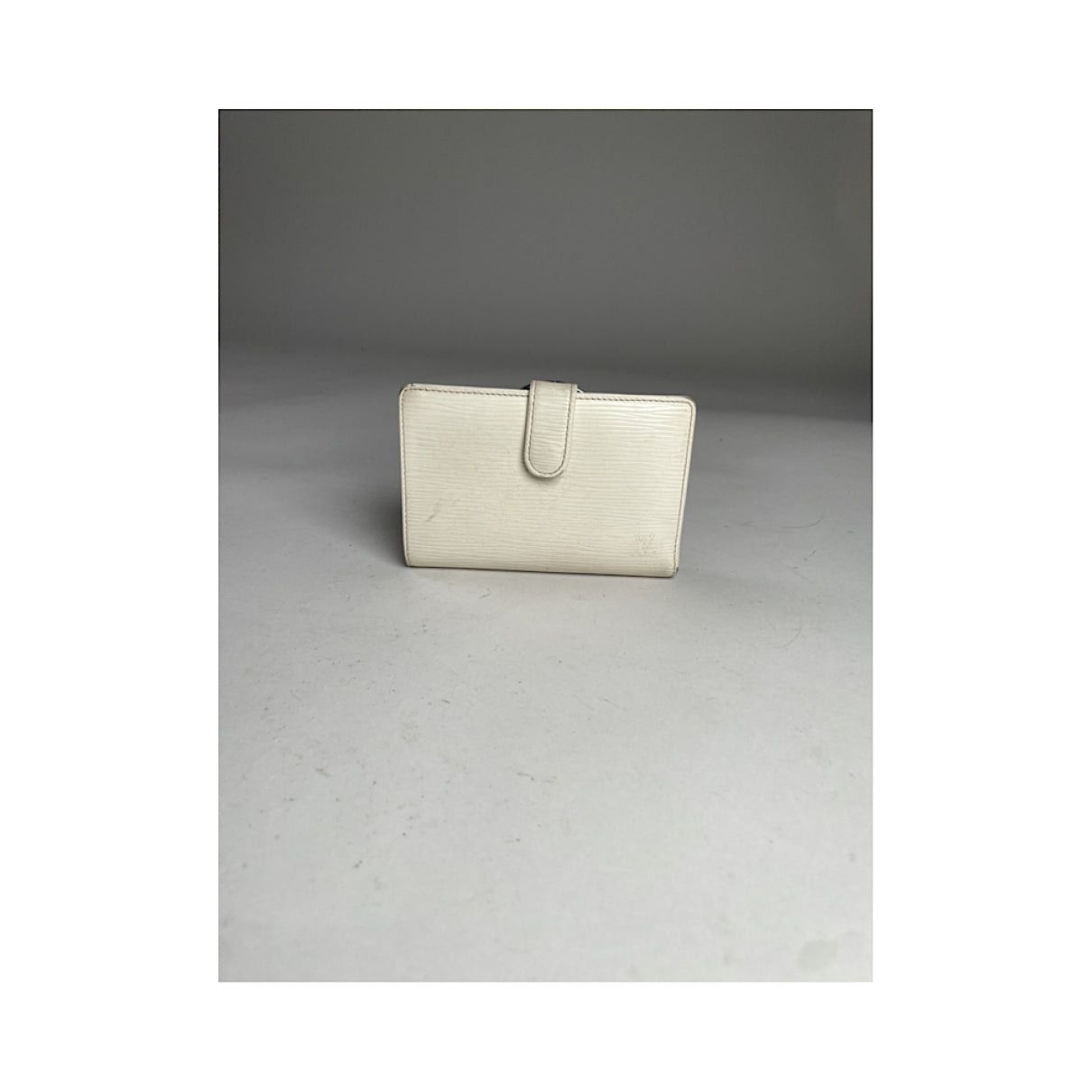 Louis Vuitton Louise White Leather Wallet Size ONE SIZE - 3 Thumbnail