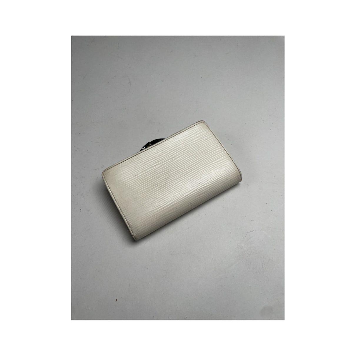 Louis Vuitton Louise White Leather Wallet Size ONE SIZE - 5 Thumbnail