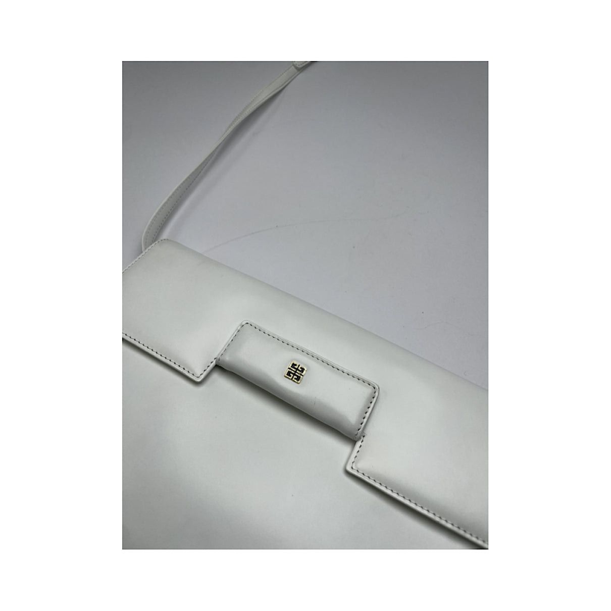 Givenchy Infinity White Patent Leather Handbag Size ONE SIZE - 2 Thumbnail