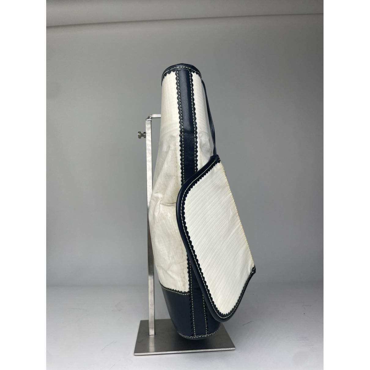 Loewe Anagram Basket White Leather Handbag Size ONE SIZE - 4 Thumbnail