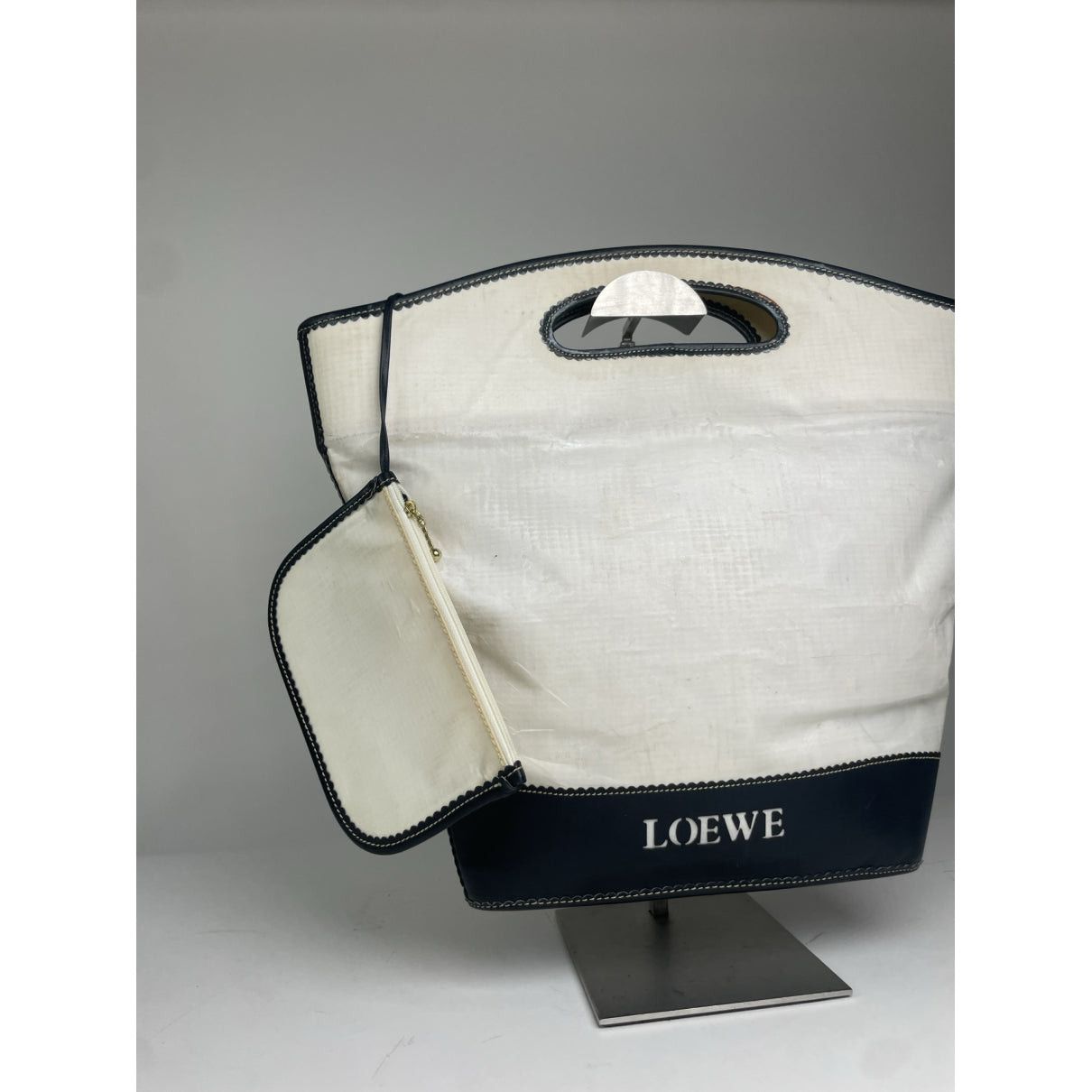 Loewe Anagram Basket White Leather Handbag Size ONE SIZE - 5 Thumbnail