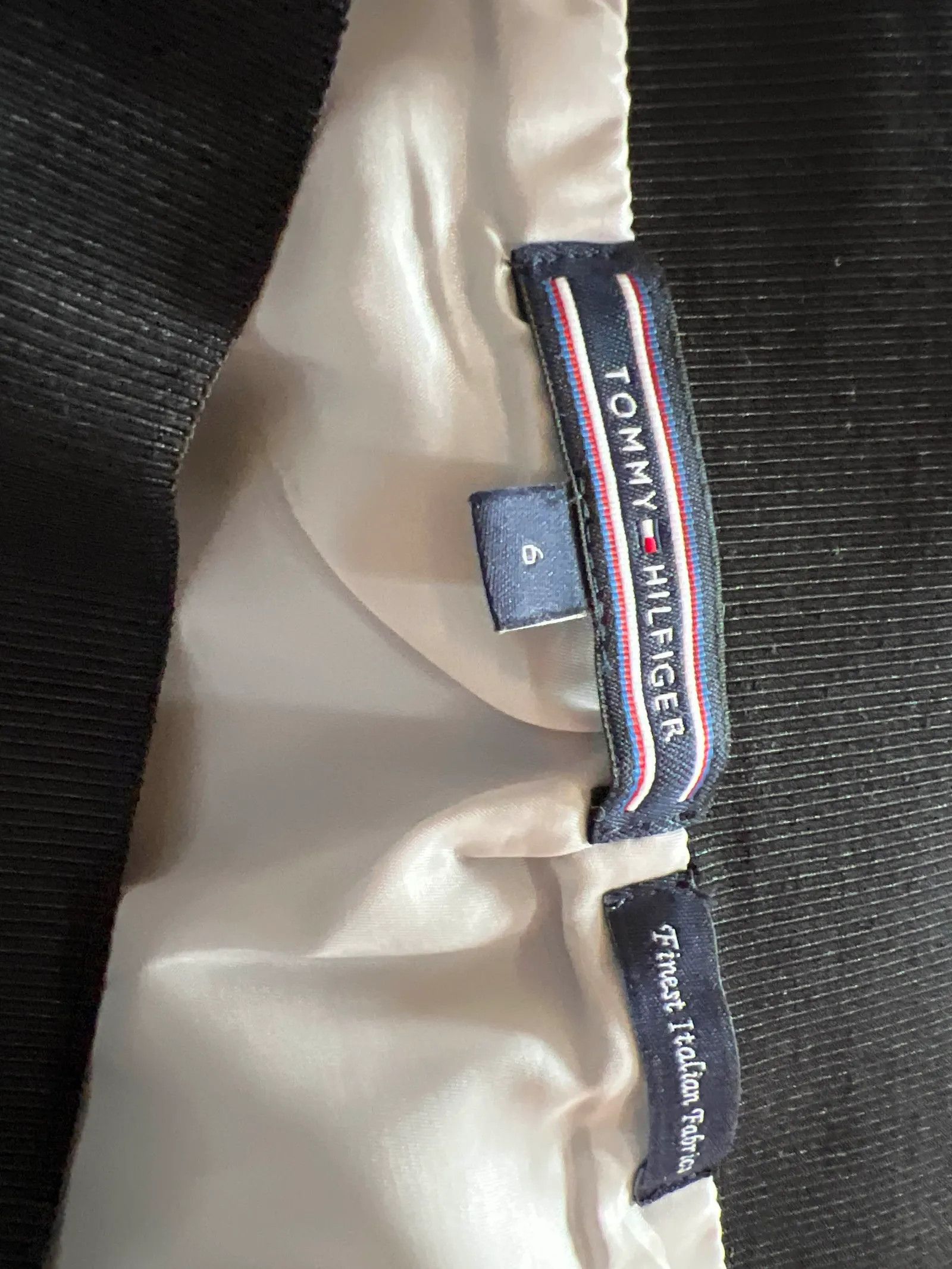 Tommy Hilfiger Tommy Hilfiger Skirt Size 26" / US 2 / IT 38 - 2 Thumbnail