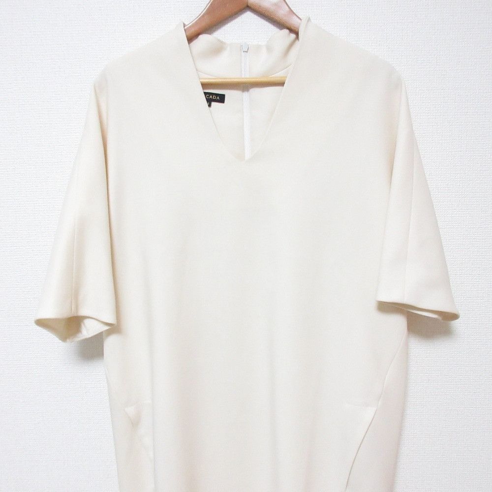 Other Other Escada V-Neck Dress Dress Others Dresses DUTY FREE for USA Size ONE SIZE - 2 Thumbnail
