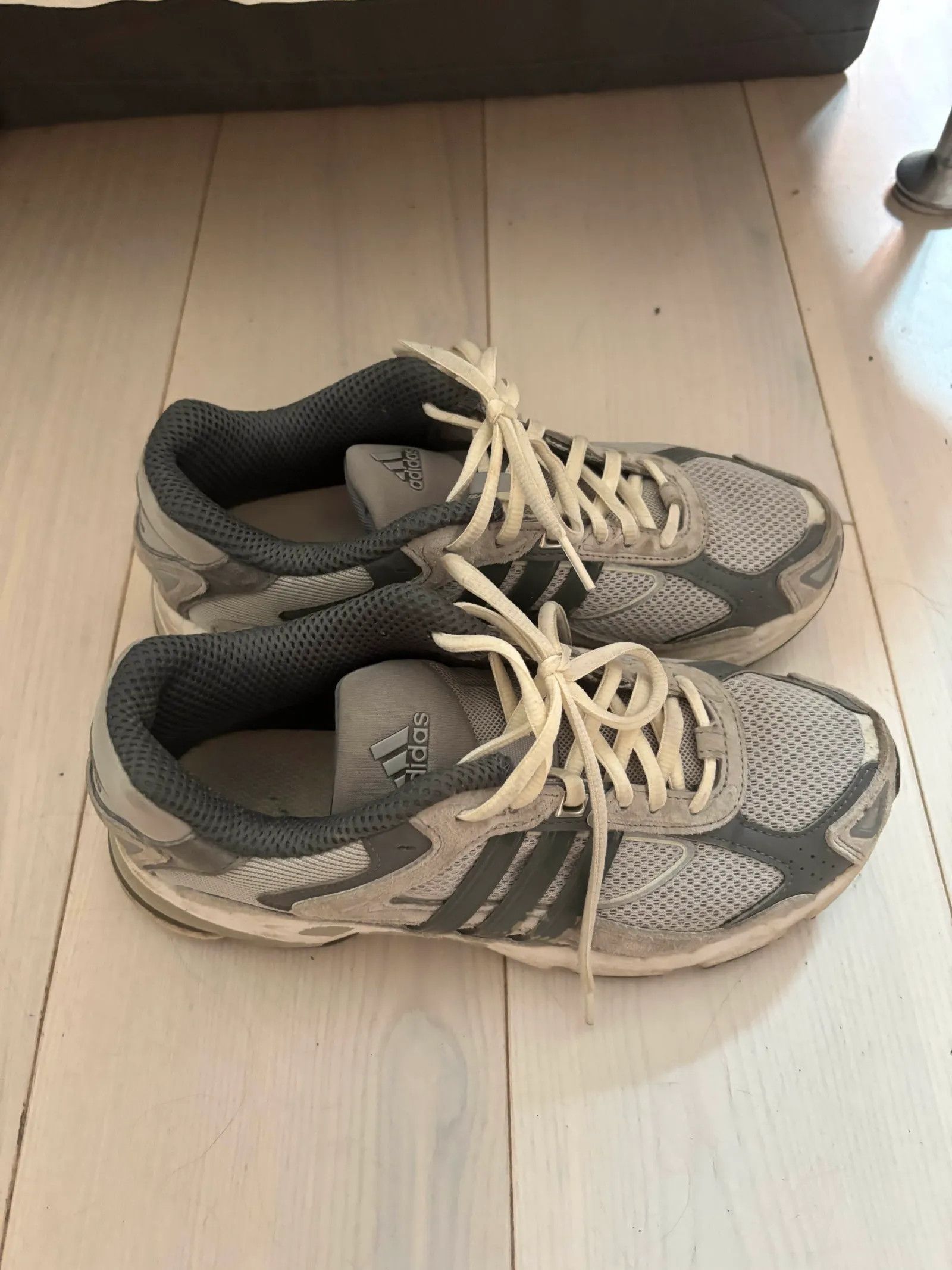 Adidas Adidas Sneakers Size US 9 / IT 39 - 2 Thumbnail