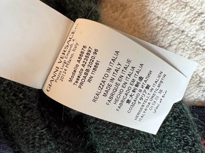 Versace Versace V-Neck Rose Logo Wool Sweater - dmc Size US M / EU 48-50 / 2 - 5 Thumbnail