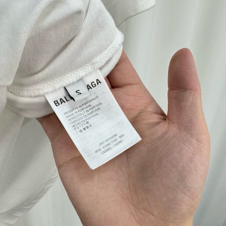 Balenciaga Balenciaga White Portrait Print Short Sleeve - dmc Size US S / EU 44-46 / 1 - 5 Thumbnail