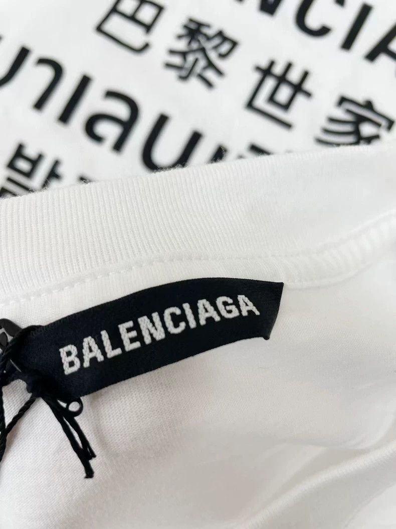 Balenciaga Balenciaga Oversized Cotton Short Sleeve T-Shirt - dmc Size US S / EU 44-46 / 1 - 3 Thumbnail
