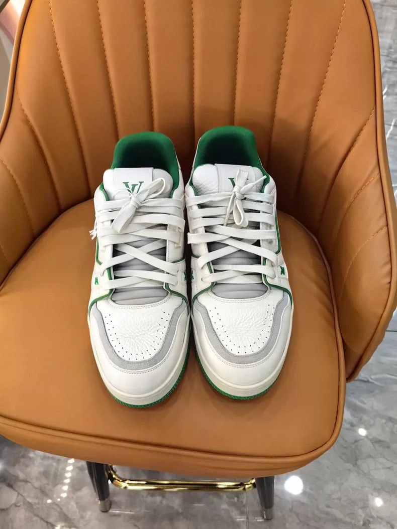Louis Vuitton Louis Vuitton Classic Men's Sneakers - dmc Size US 10.5 / EU 43-44 - 3 Thumbnail