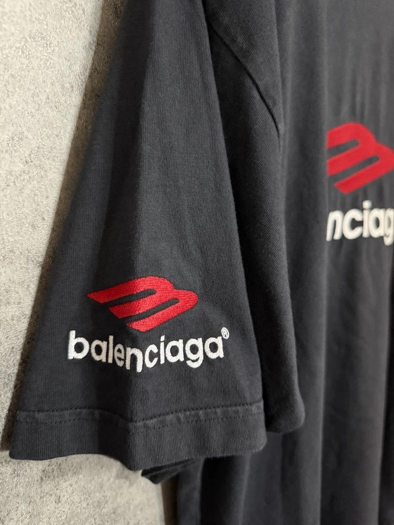 Balenciaga Balenciaga 3B Logo Embroidered Short Sleeve T-Shirt - dmc Size US XS / EU 42 / 0 - 4 Thumbnail