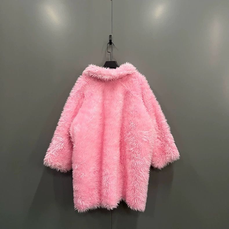 Balenciaga Balenciaga Pink Teddy Long Coat - dmc Size US XS / EU 42 / 0 - 2 Thumbnail