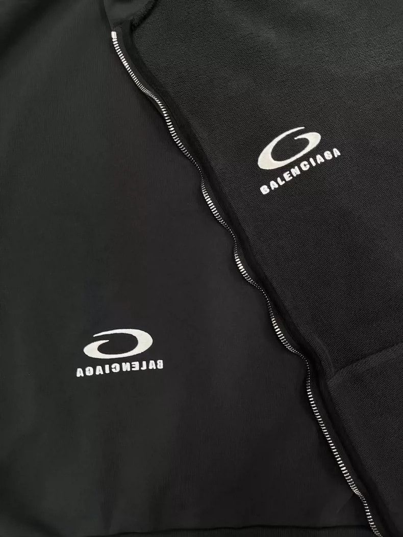 Balenciaga Balenciaga FW24 Oversized Zip-Up Hoodie - dmc Size US M / EU 48-50 / 2 - 3 Thumbnail