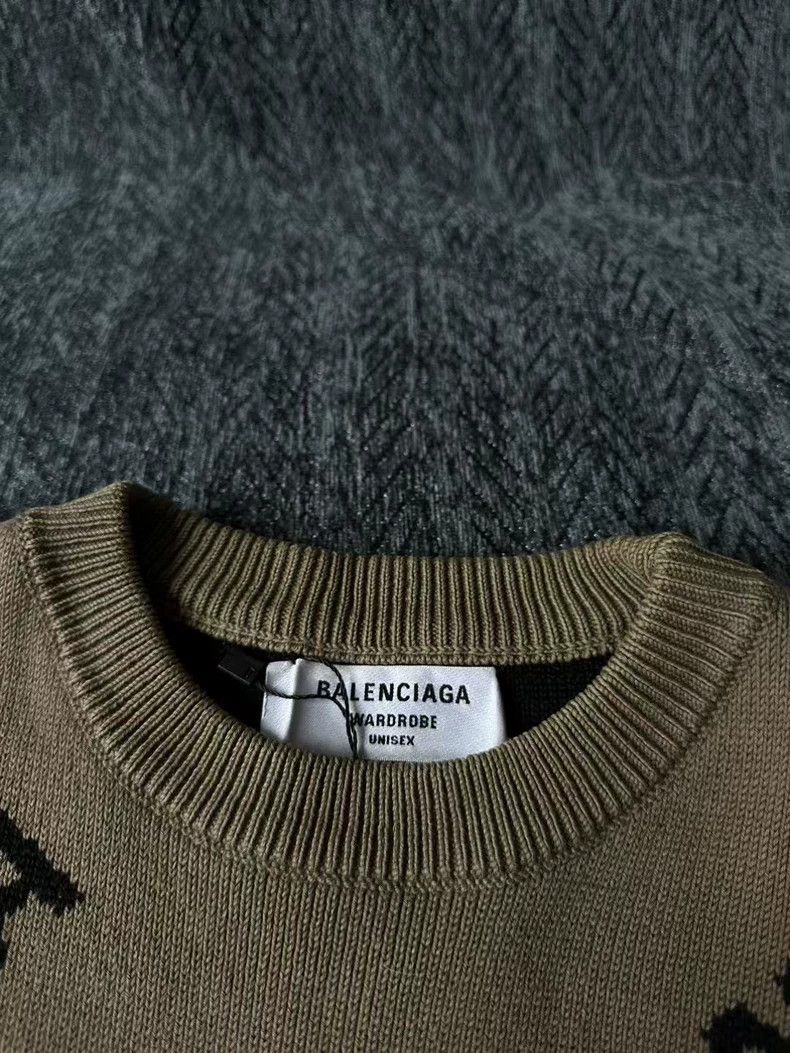 Balenciaga Balenciaga Beige Logo Print Sweater - dmc Size US XS / EU 42 / 0 - 3 Thumbnail