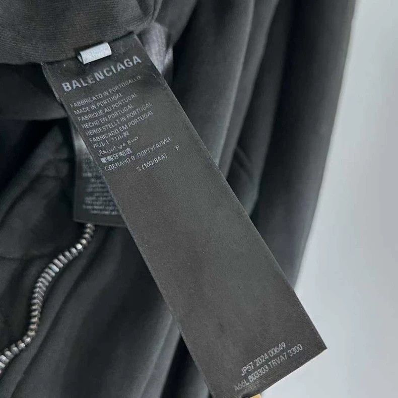 Balenciaga Balenciaga 24FW Reversed Letter Zip Hoodie - dmc Size US S / EU 44-46 / 1 - 6 Thumbnail