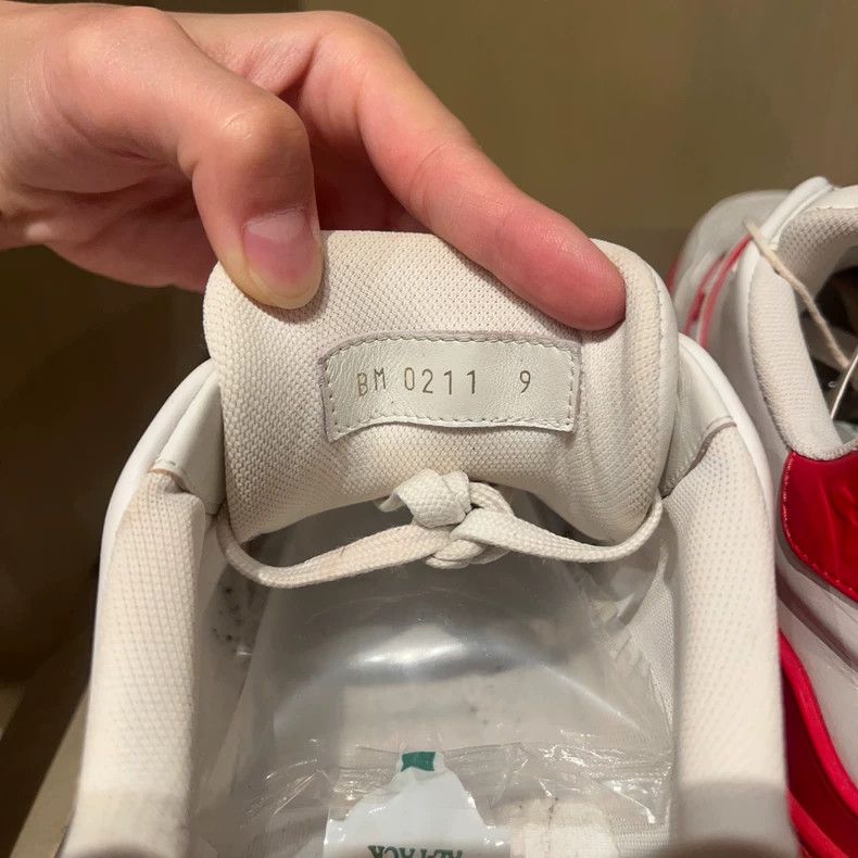 Louis Vuitton Louis Vuitton Trainer White Red Sneakers - dmc Size US 10.5 / EU 43-44 - 5 Thumbnail