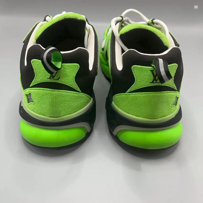 Louis Vuitton Louis Vuitton Runner Tatic Green Sneakers - dmc Size US 8.5 / EU 41-42 - 2 Thumbnail