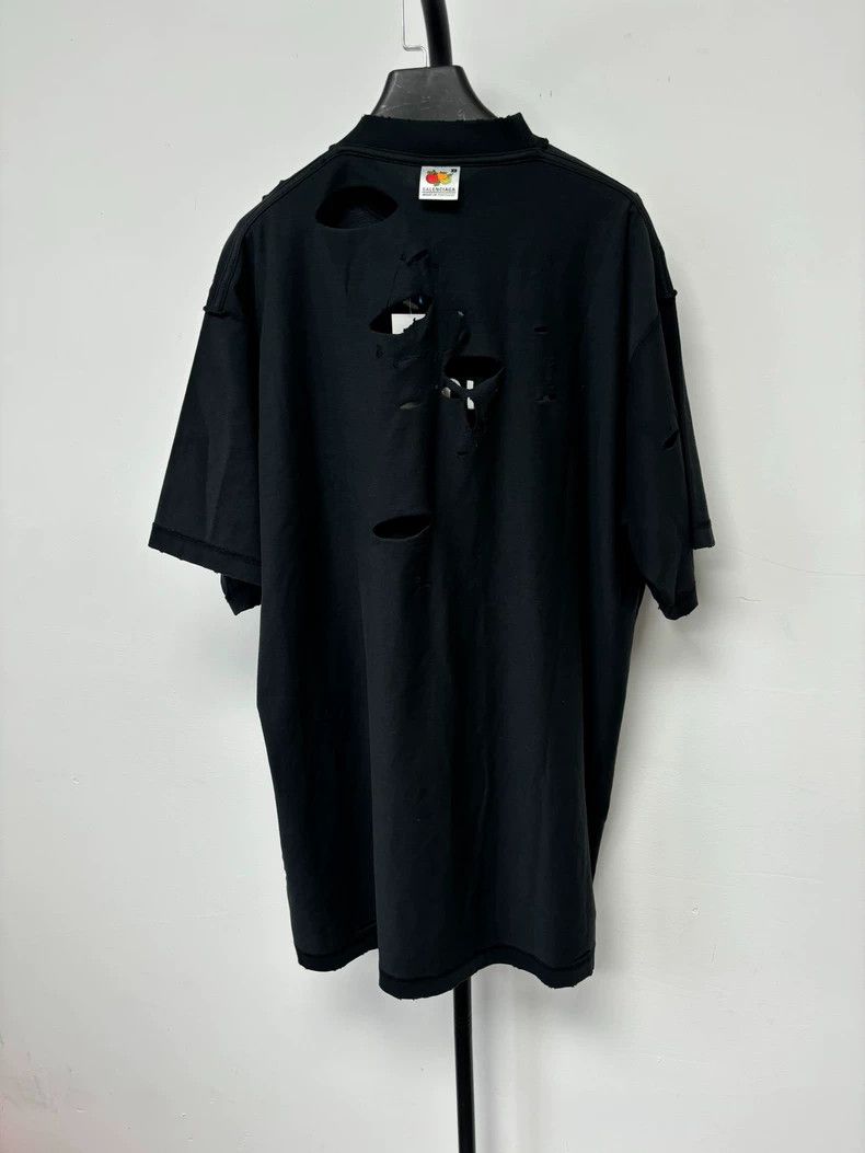 Balenciaga Balenciaga Distressed Short Sleeve Tee - dmc Size US M / EU 48-50 / 2 - 2 Thumbnail