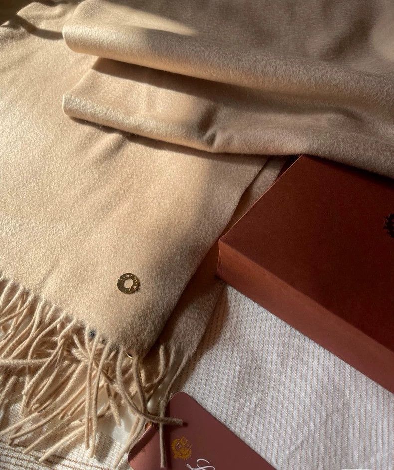 Loro Piana Loro Piana Pure Cashmere Scarf Shawl - dmc Size ONE SIZE - 2 Thumbnail