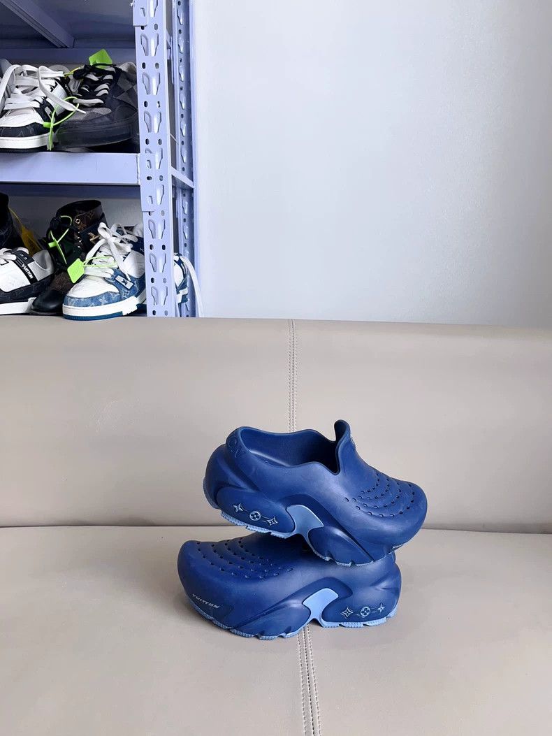 Louis Vuitton Louis Vuitton LV Shark Blue Slippers - dmc Size US 9.5 / EU 42-43 - 6 Thumbnail